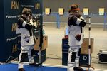 Regina Westner (SG Endorf) und Florian Ferner (Gemütlichkeit Mertingen) im Luftgewehr-Duell der 1. Bundesliga Süd